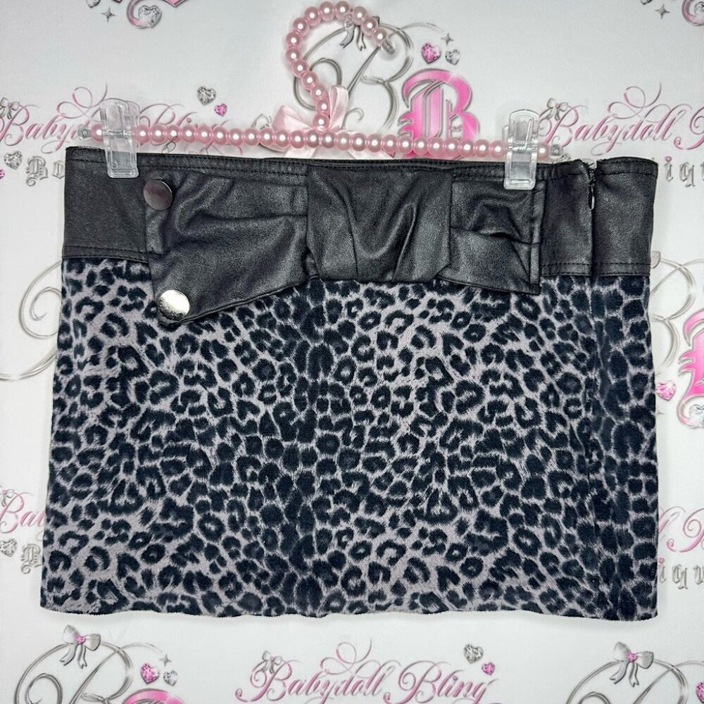 Skirt mini cheetah printt animal print with ribbon 🎀 bow belted grey black y2k